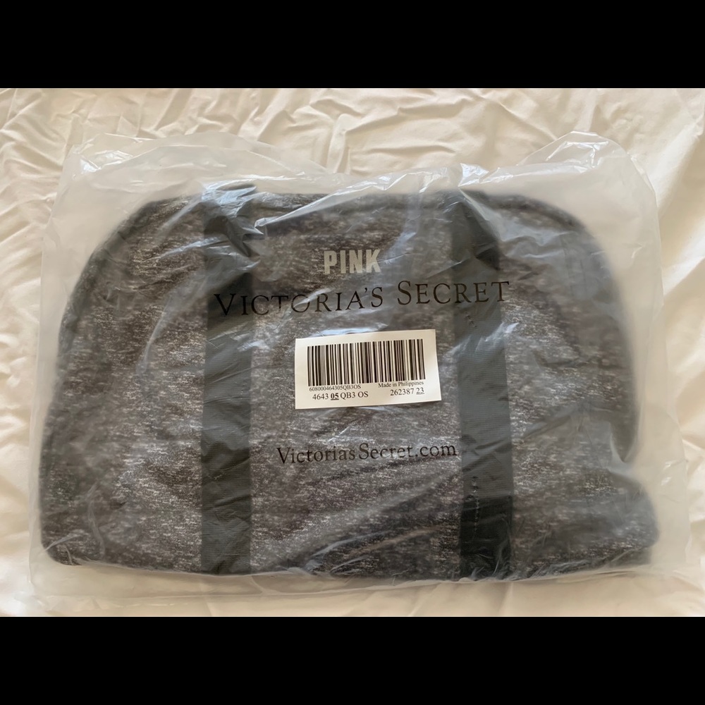 NWT VS Pink Duffle Bag